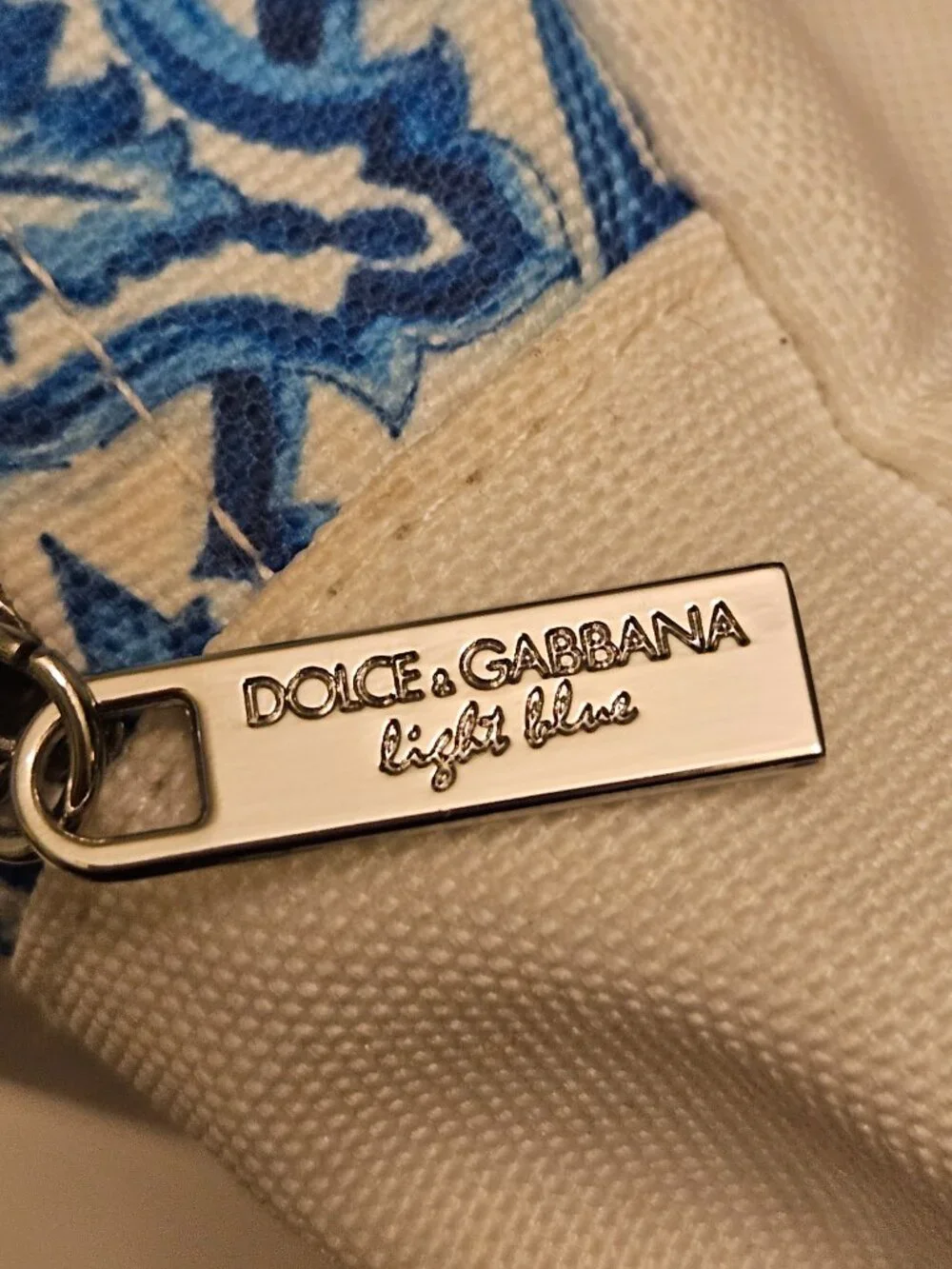 Dolce & Gabbana Light Blue Ltd. Edition Cosmetic Bag